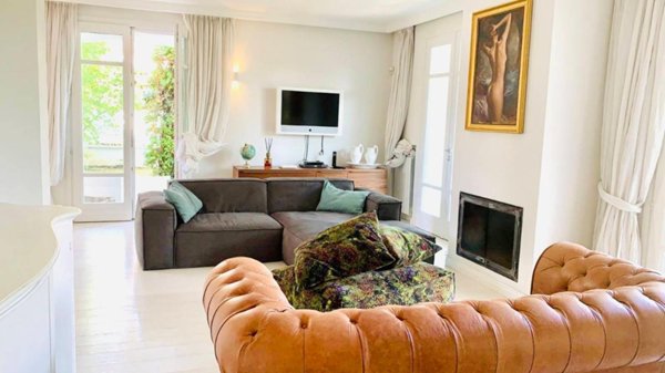 casa indipendente in affitto a Forte dei Marmi in zona Vittoria Apuana