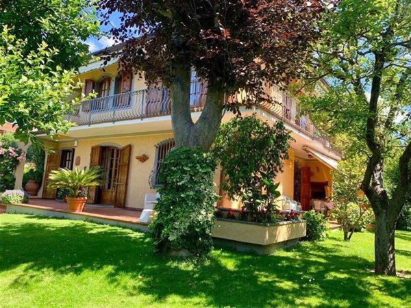 casa indipendente in affitto a Forte dei Marmi