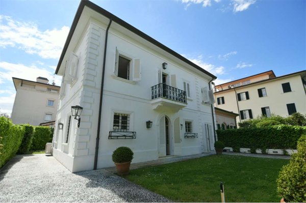 casa indipendente in affitto a Forte dei Marmi