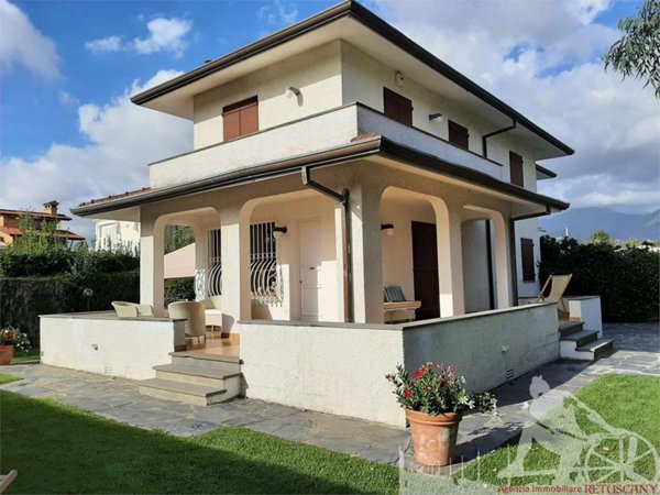casa indipendente in affitto a Forte dei Marmi