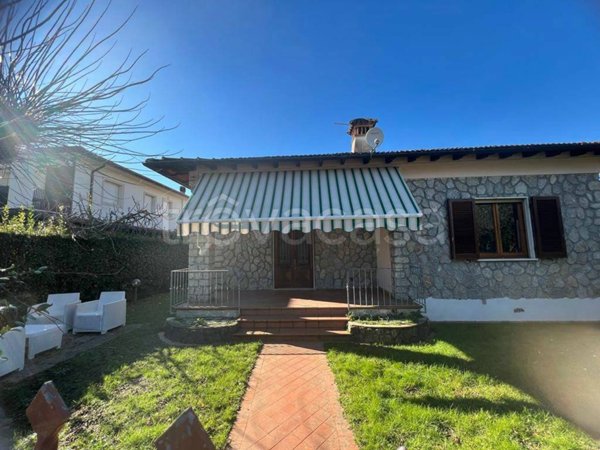 casa indipendente in affitto a Forte dei Marmi