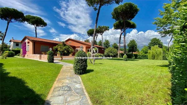 casa indipendente in affitto a Forte dei Marmi