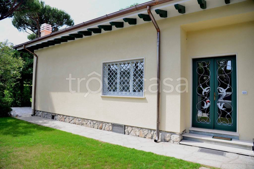 casa indipendente in affitto a Forte dei Marmi