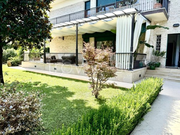 casa indipendente in affitto a Forte dei Marmi