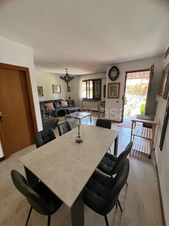 casa indipendente in affitto a Forte dei Marmi in zona Vittoria Apuana