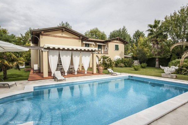 casa indipendente in affitto a Forte dei Marmi