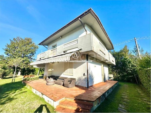 casa indipendente in affitto a Forte dei Marmi