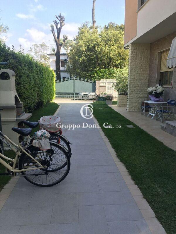 casa indipendente in affitto a Forte dei Marmi in zona Vittoria Apuana