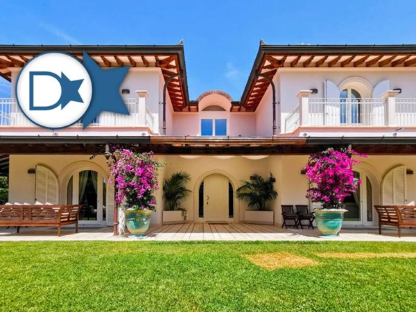 casa indipendente in affitto a Forte dei Marmi in zona Vittoria Apuana