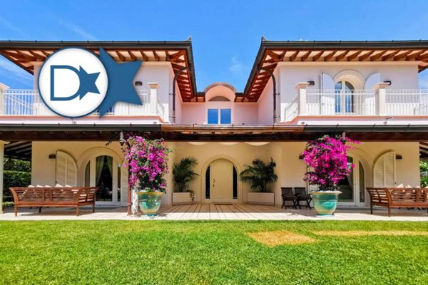 casa indipendente in affitto a Forte dei Marmi in zona Vittoria Apuana