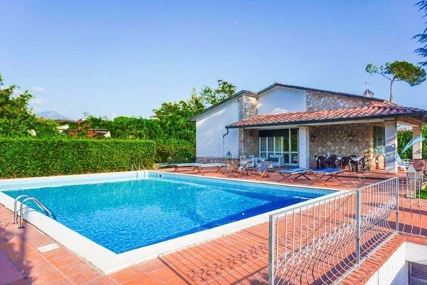 casa indipendente in affitto a Forte dei Marmi