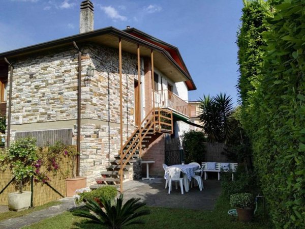 appartamento in affitto a Forte dei Marmi