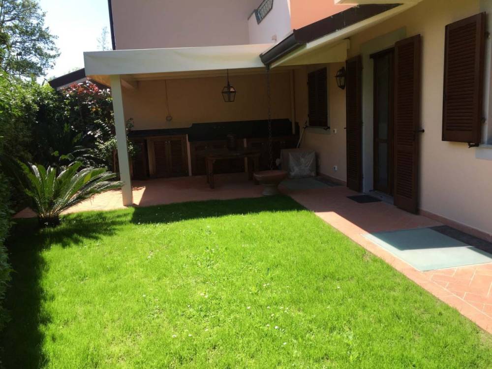 casa indipendente in affitto a Forte dei Marmi