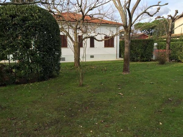 casa indipendente in affitto a Forte dei Marmi