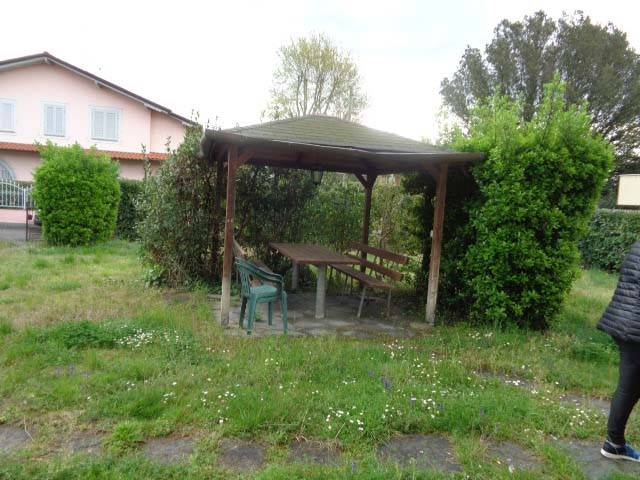 appartamento in affitto a Forte dei Marmi in zona Vittoria Apuana