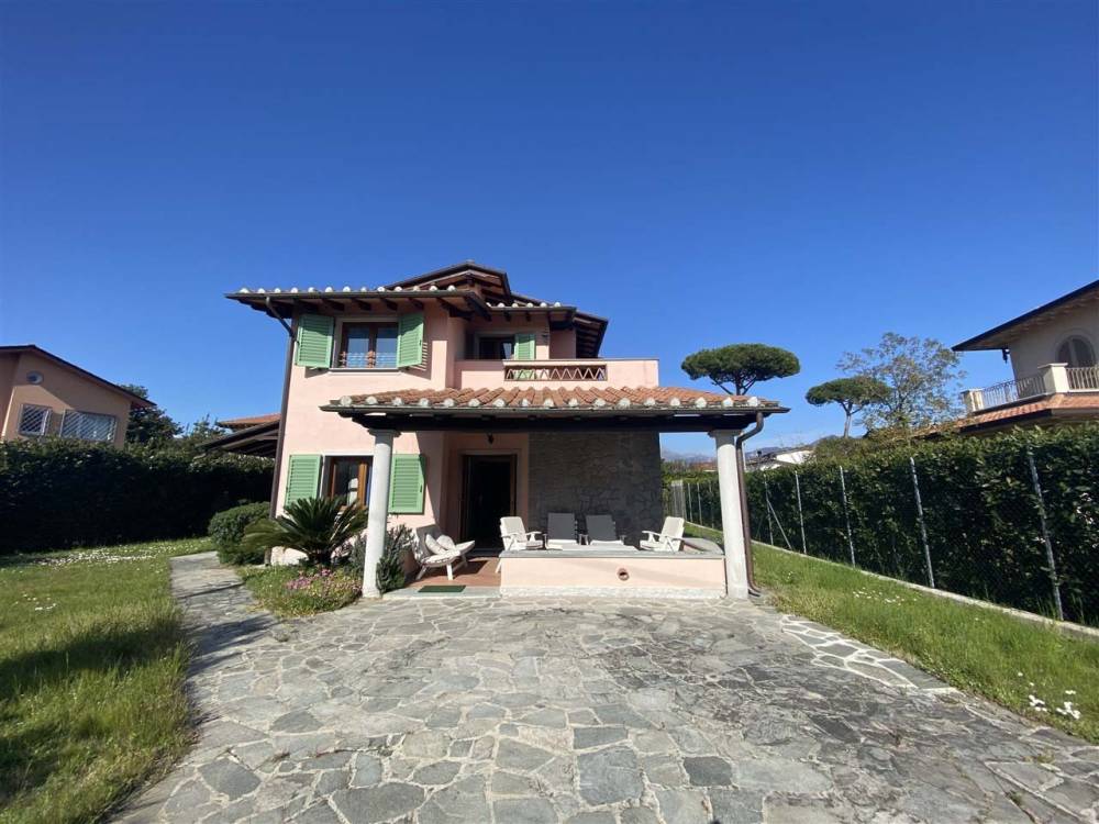 casa indipendente in affitto a Forte dei Marmi