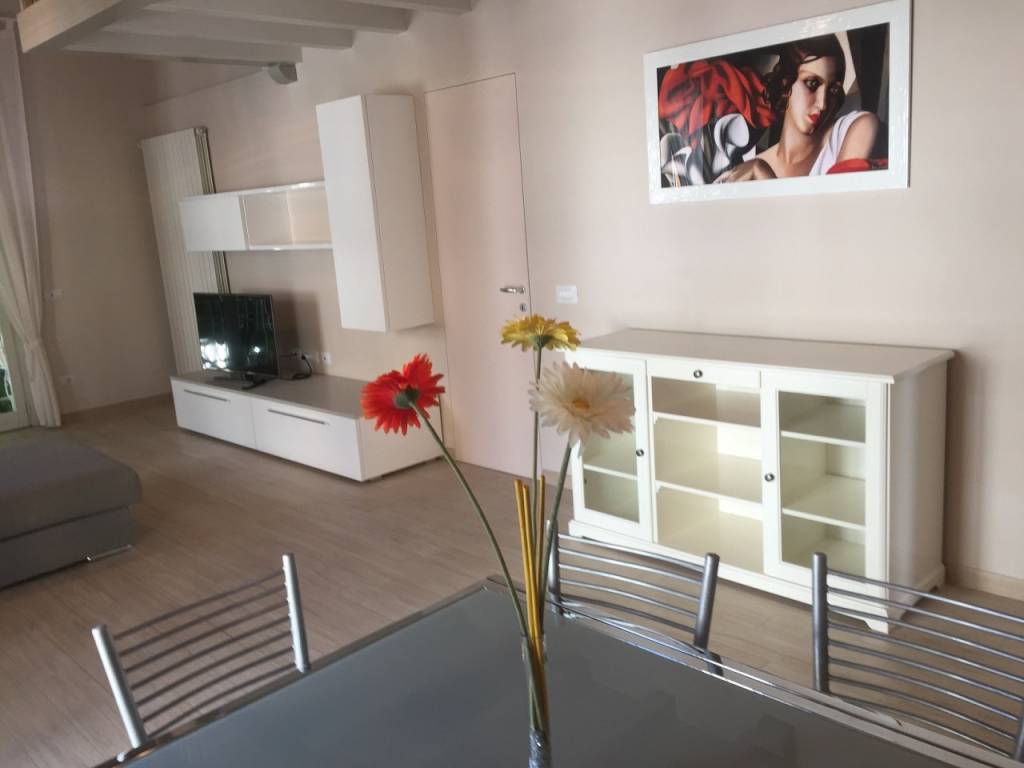 appartamento in affitto a Forte dei Marmi in zona Vittoria Apuana