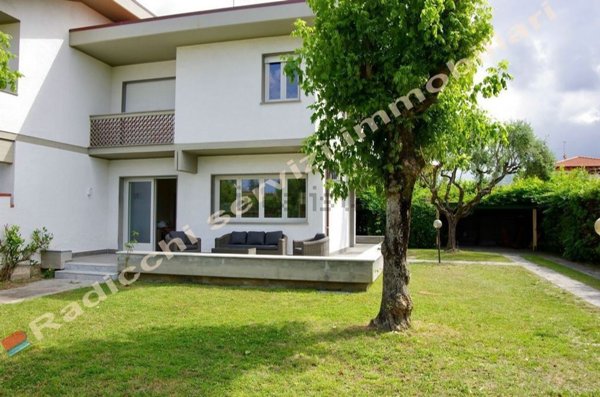 appartamento in affitto a Forte dei Marmi