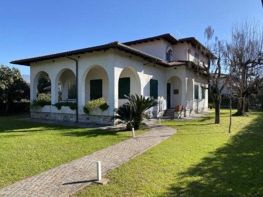 casa indipendente in affitto a Forte dei Marmi