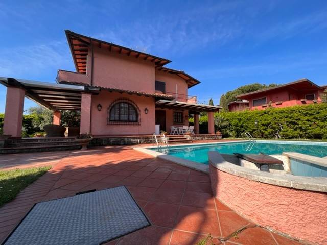 casa indipendente in affitto a Forte dei Marmi