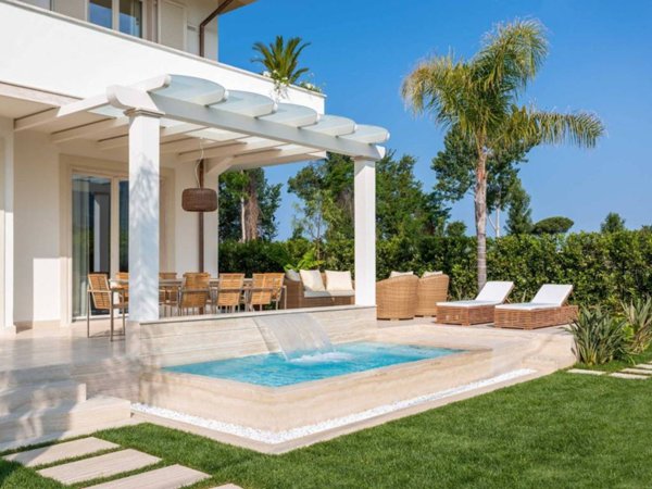 casa indipendente in affitto a Forte dei Marmi in zona Vittoria Apuana