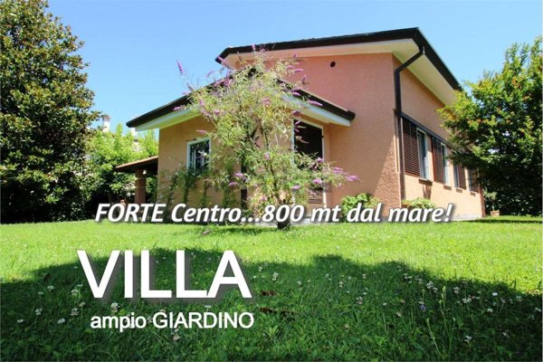 casa indipendente in affitto a Forte dei Marmi