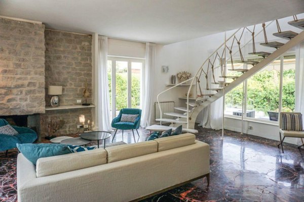 casa indipendente in affitto a Forte dei Marmi in zona Vittoria Apuana