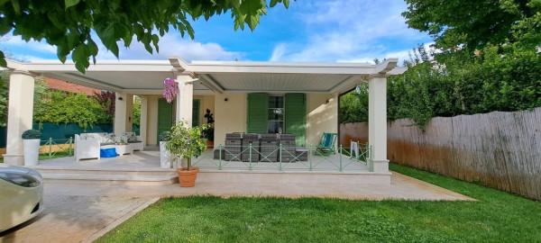 casa indipendente in affitto a Forte dei Marmi in zona Vittoria Apuana
