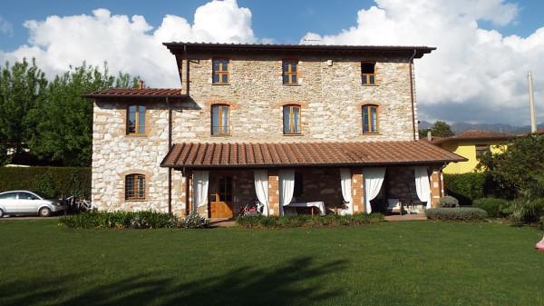 casa indipendente in affitto a Forte dei Marmi in zona Vaiana