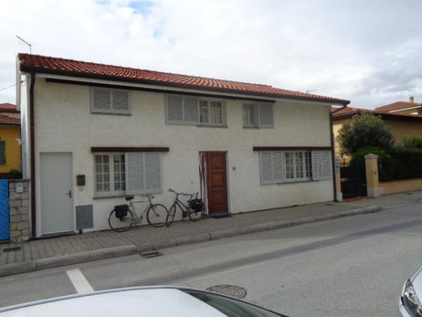 casa indipendente in affitto a Forte dei Marmi