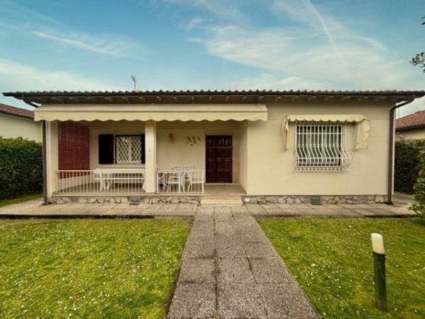 casa indipendente in affitto a Forte dei Marmi