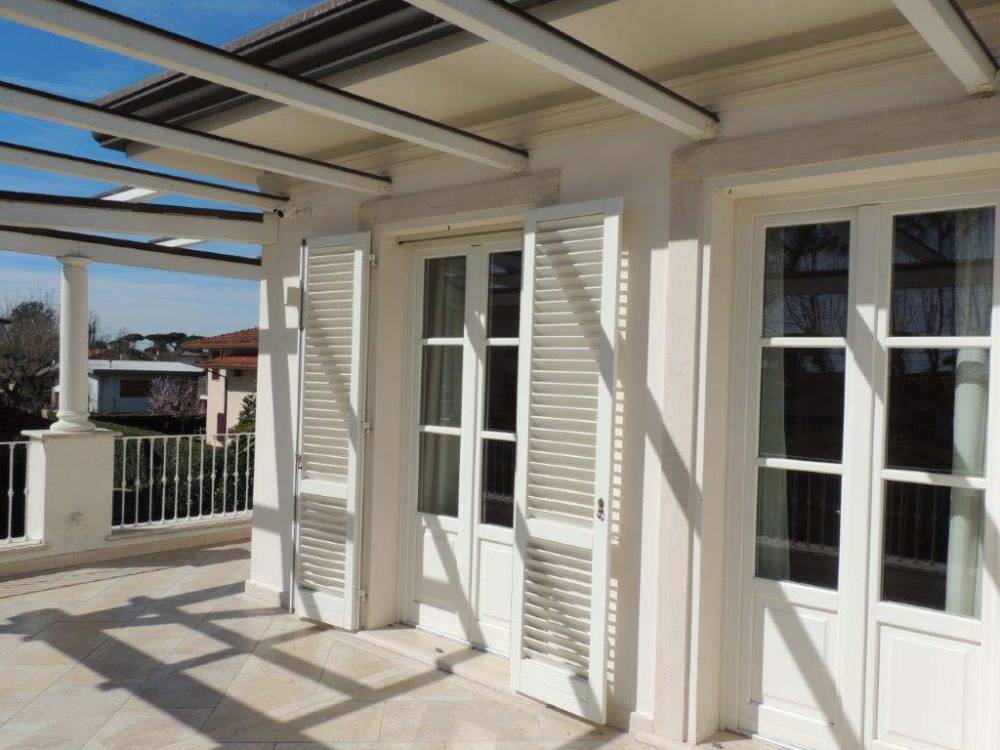 casa indipendente in affitto a Forte dei Marmi in zona Vittoria Apuana