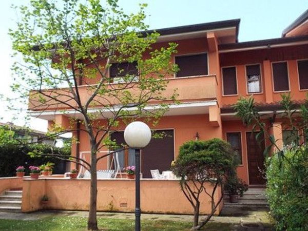 casa indipendente in affitto a Forte dei Marmi