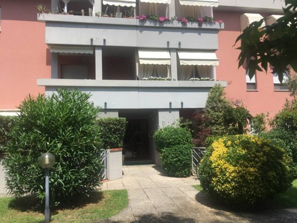 appartamento in affitto a Forte dei Marmi in zona Vittoria Apuana