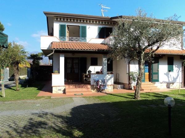 appartamento in affitto a Forte dei Marmi