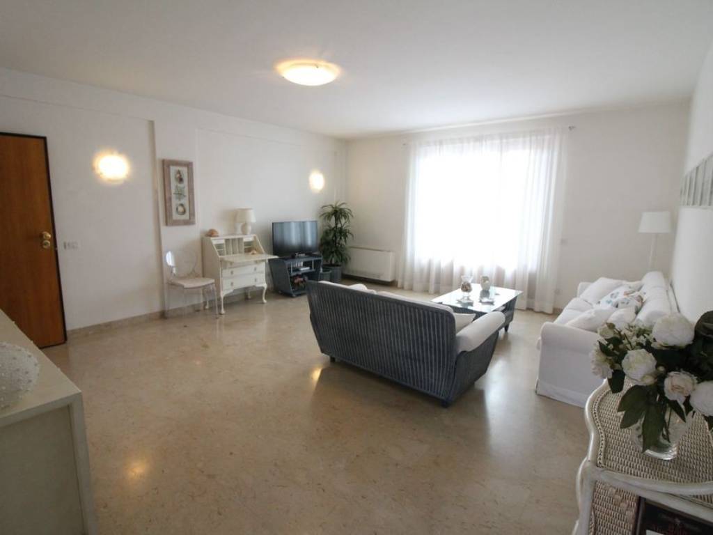 appartamento in affitto a Forte dei Marmi