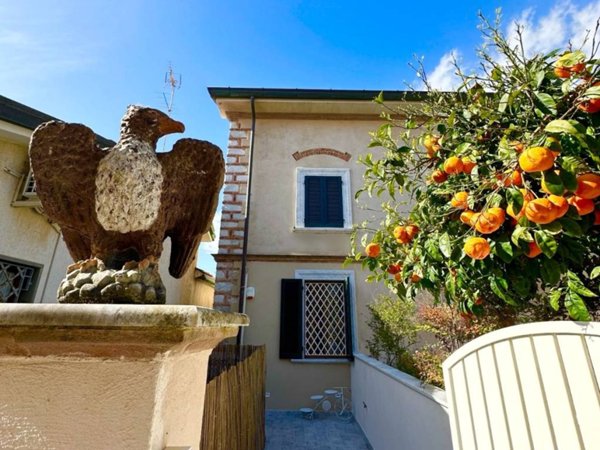 casa indipendente in affitto a Forte dei Marmi