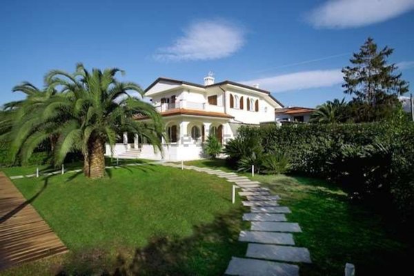 casa indipendente in affitto a Forte dei Marmi
