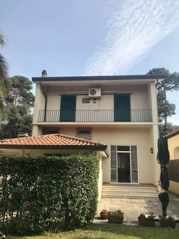 casa indipendente in affitto a Forte dei Marmi