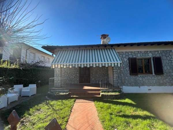 casa indipendente in affitto a Forte dei Marmi