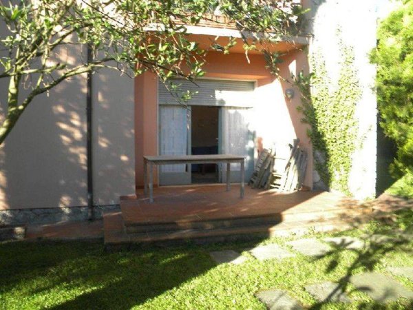 appartamento in affitto a Forte dei Marmi in zona Vittoria Apuana