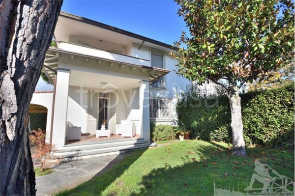 casa indipendente in affitto a Forte dei Marmi