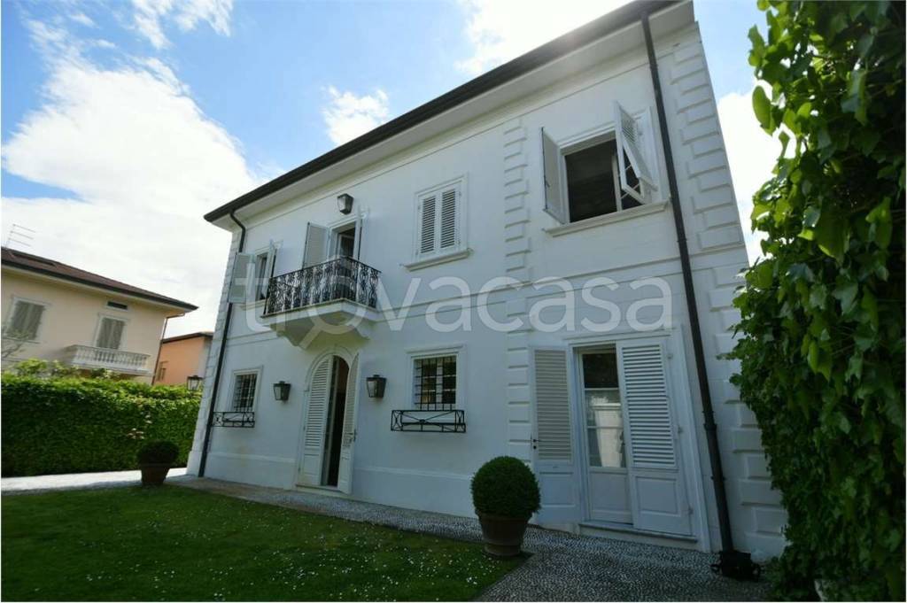 casa indipendente in affitto a Forte dei Marmi