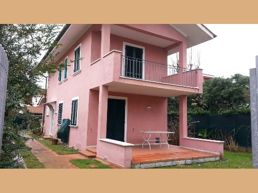 casa indipendente in affitto a Forte dei Marmi