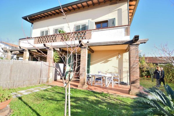 casa indipendente in affitto a Forte dei Marmi