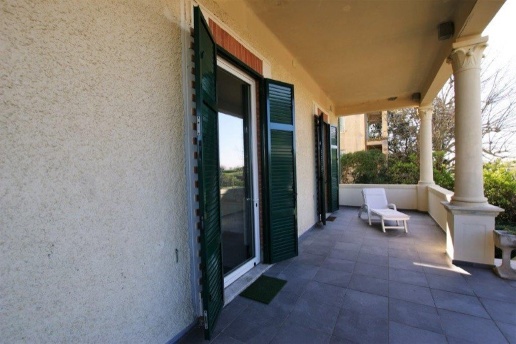 appartamento in affitto a Forte dei Marmi in zona Roma Imperiale