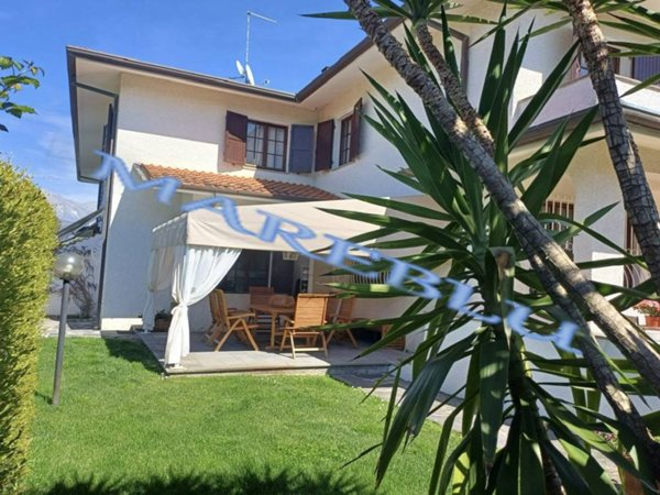 casa indipendente in affitto a Forte dei Marmi