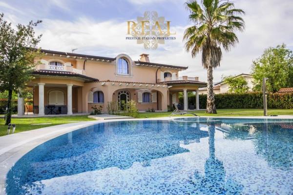 casa indipendente in affitto a Forte dei Marmi in zona Roma Imperiale