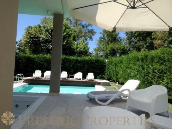 casa indipendente in affitto a Forte dei Marmi in zona Roma Imperiale