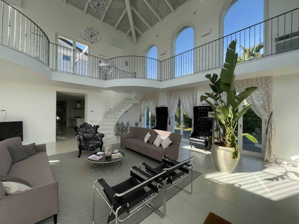 casa indipendente in affitto a Forte dei Marmi in zona Vittoria Apuana